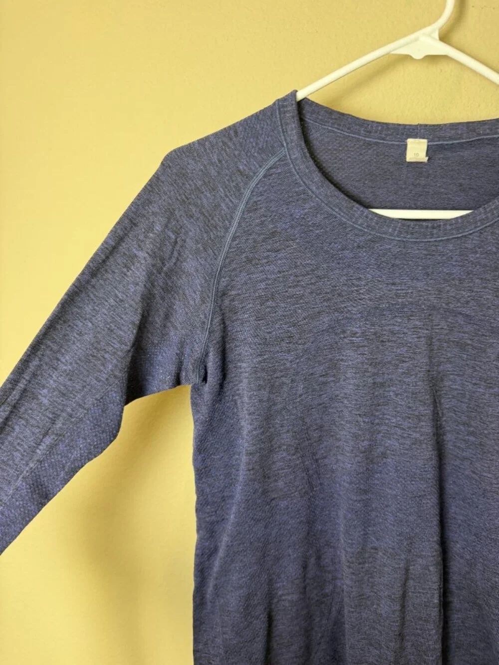 Lululemon Swiftly Tech Round Neck Navy Blue Heather Size 10